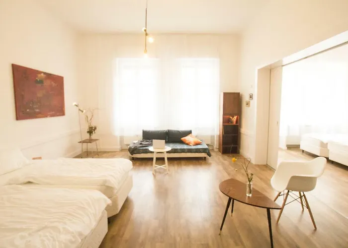 Friedrichshain Group Basecamp 10 Guests * 베를린