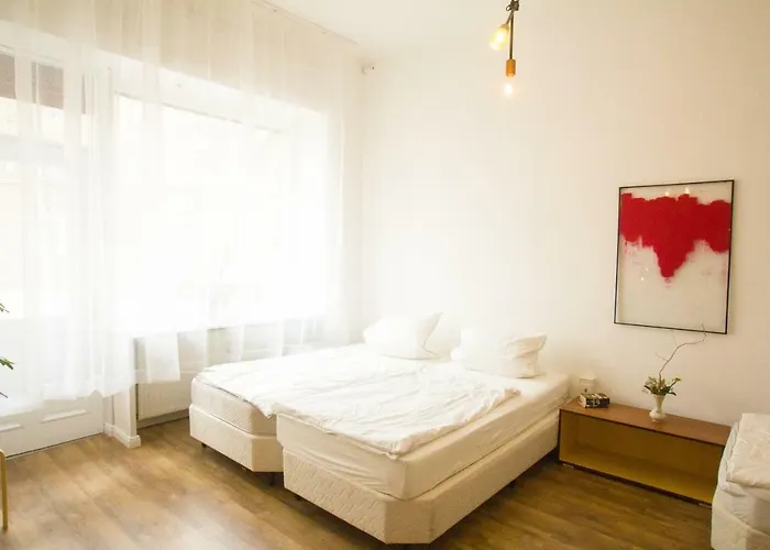 아파트 Friedrichshain Group Basecamp 10 Guests 베를린